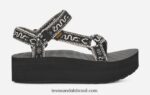 universal flatform feminino X88NTZ47 bandana preto/bétula Teva