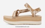universal flatform feminino X88NTZ49 equilíbrio estrela do mar Teva - Image 3